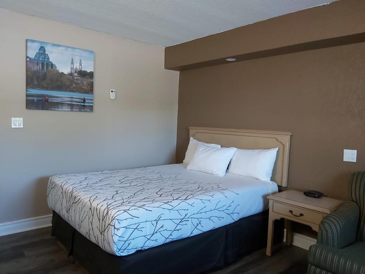 Arnprior Motor Inn Zewnętrze zdjęcie