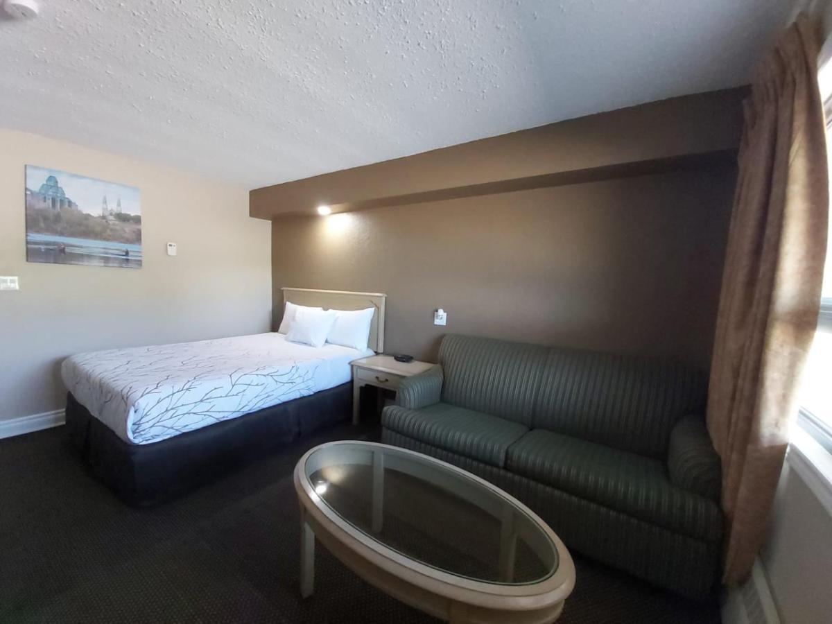 Arnprior Motor Inn Zewnętrze zdjęcie