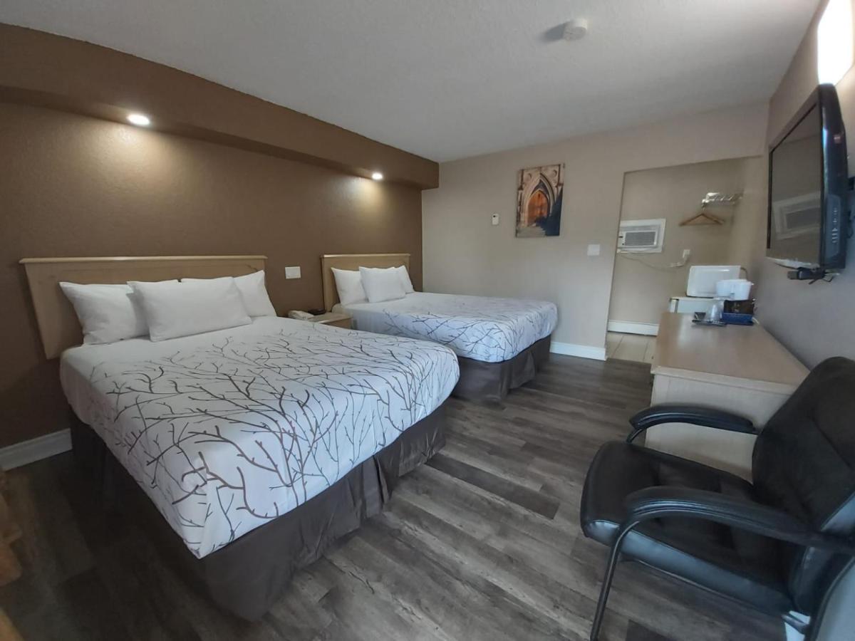 Arnprior Motor Inn Zewnętrze zdjęcie