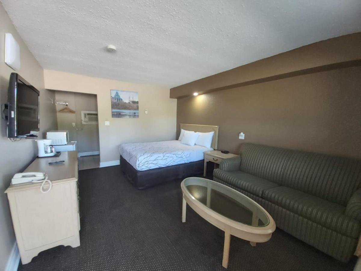 Arnprior Motor Inn Zewnętrze zdjęcie