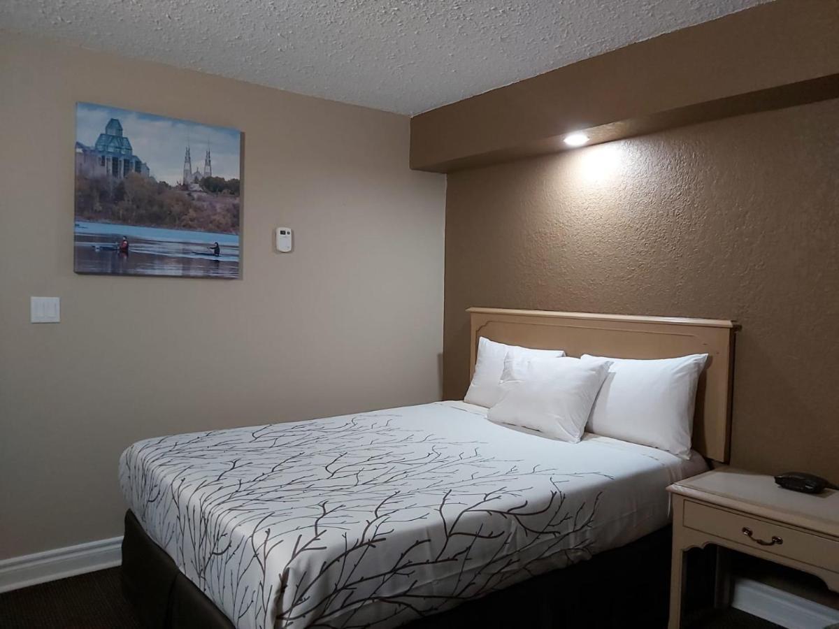 Arnprior Motor Inn Zewnętrze zdjęcie