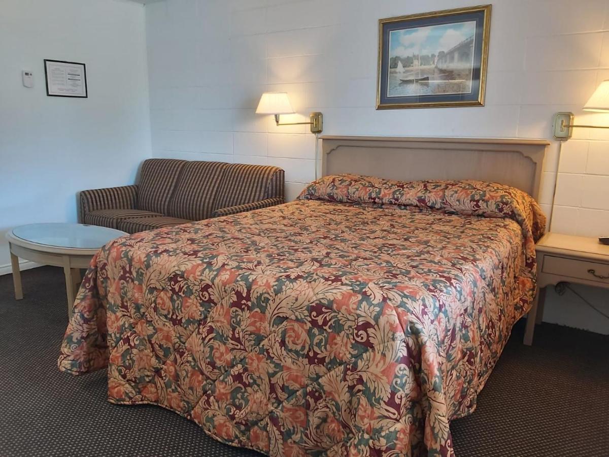 Arnprior Motor Inn Zewnętrze zdjęcie