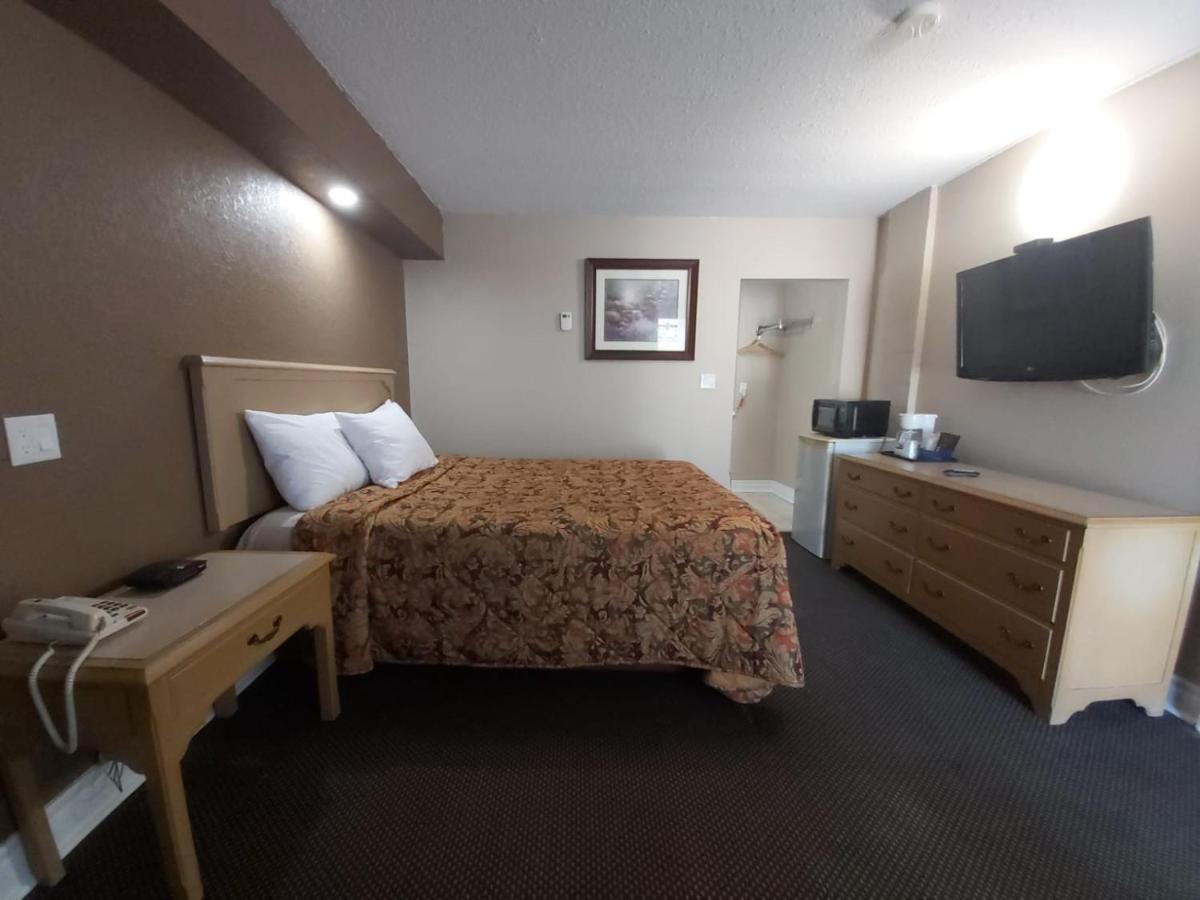 Arnprior Motor Inn Zewnętrze zdjęcie