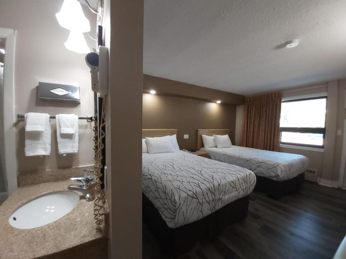 Arnprior Motor Inn Zewnętrze zdjęcie