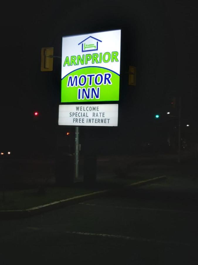 Arnprior Motor Inn Zewnętrze zdjęcie