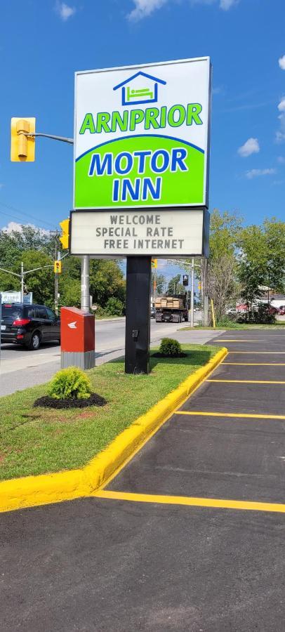 Arnprior Motor Inn Zewnętrze zdjęcie