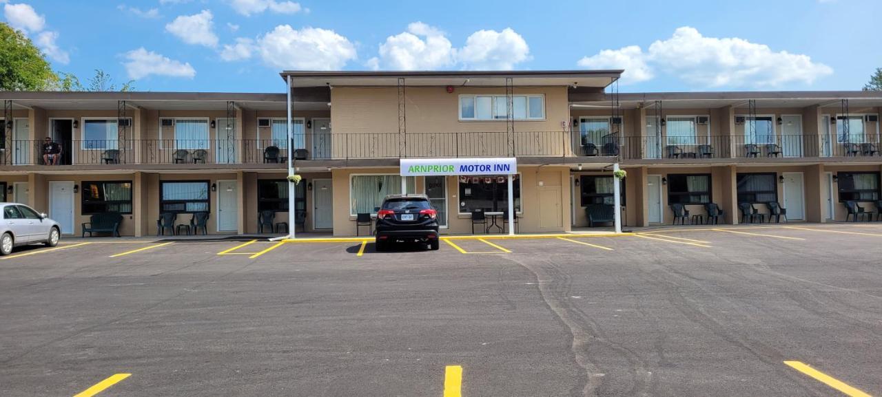 Arnprior Motor Inn Zewnętrze zdjęcie