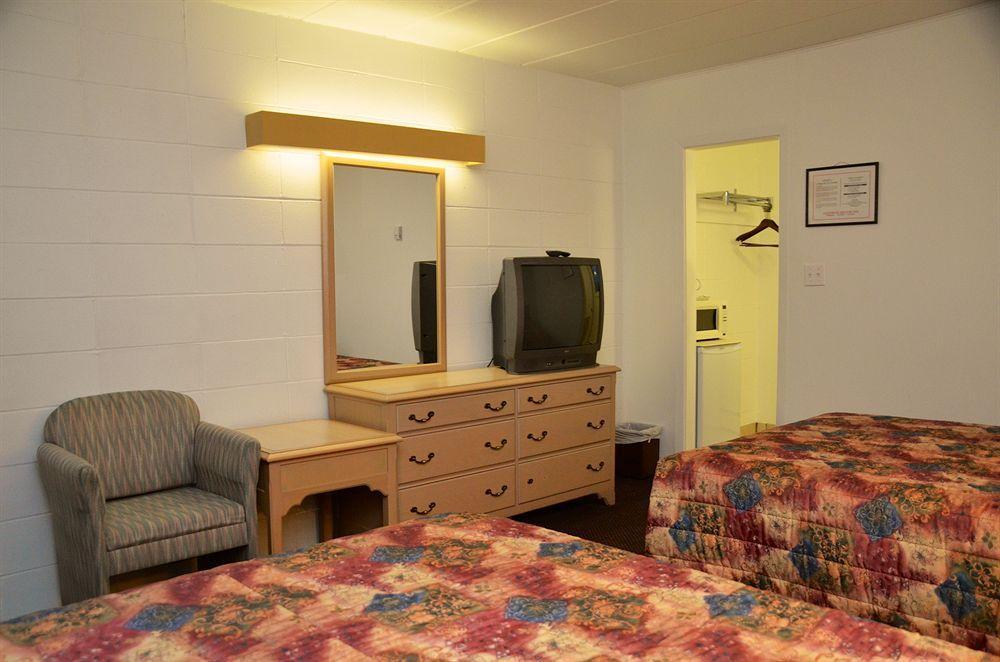 Arnprior Motor Inn Zewnętrze zdjęcie
