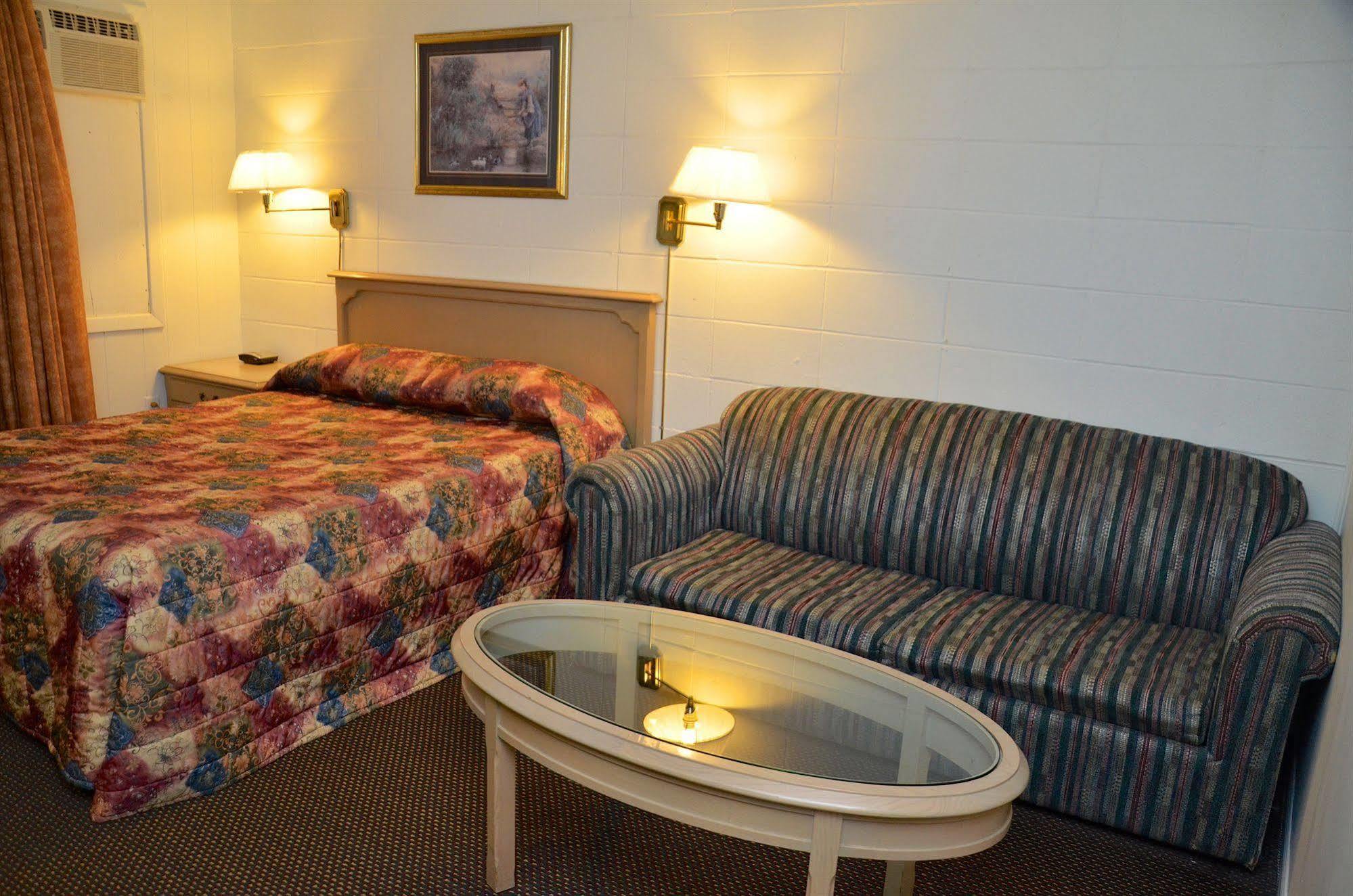 Arnprior Motor Inn Zewnętrze zdjęcie